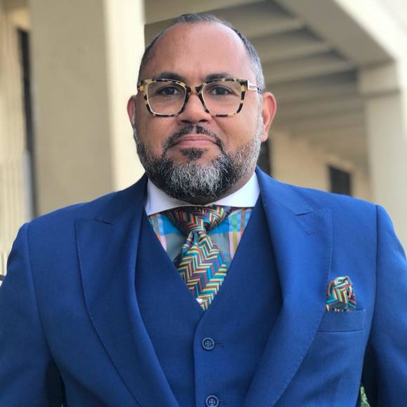 Meet your Posher, Chris - Picture 1 of 1